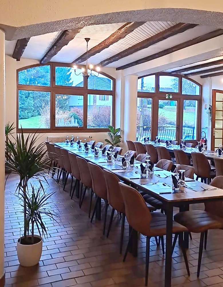 Grande salle restaurant Ménil-sur-Belvitte